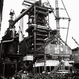 Říjen 1952